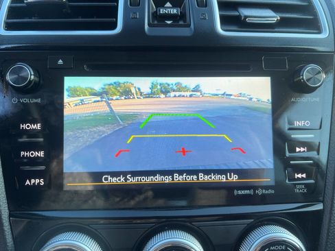 Used 2017 Subaru Forester 2.5i Premium image 11