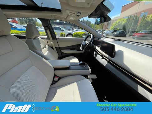 Used 2023 Nissan Ariya FWD image 50