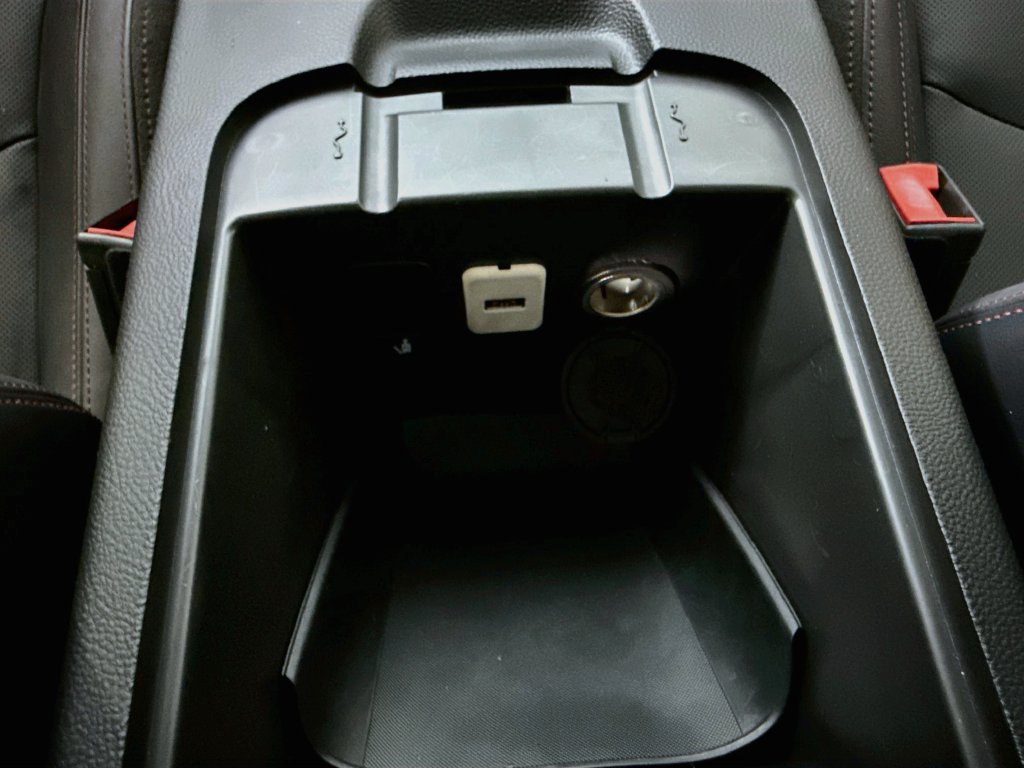 Used 2016 Chevrolet SS RWD image 18