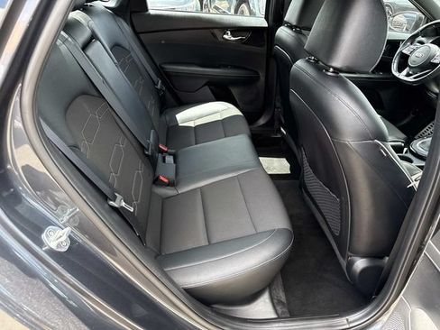 Used 2021 Kia Forte GT-Line w/ GT-Line Premium Package FWD image 11