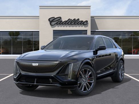 New 2026 Cadillac Lyriq V AWD/4WD image 6