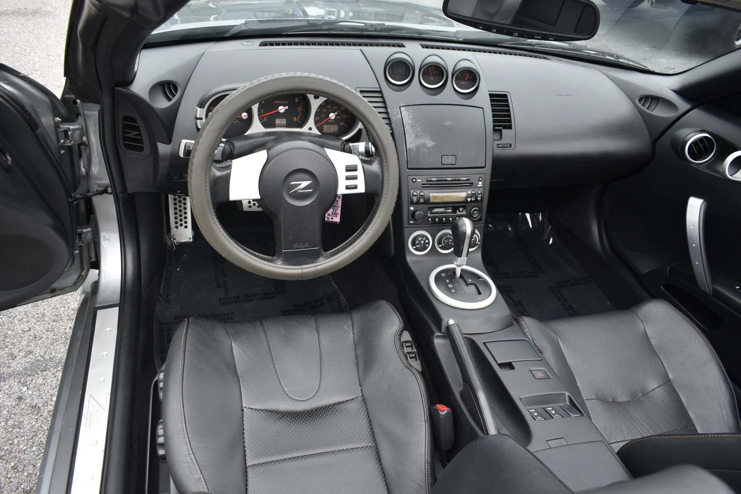 Used 2004 Nissan 350Z Touring RWD image 13