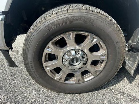 Used 2021 Ford F250 Lariat w/ Chrome Package AWD/4WD image 9