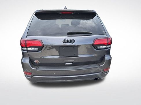 Used 2020 Jeep Grand Cherokee Altitude RWD image 7