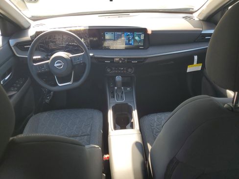 New 2026 Nissan Kicks SV w/ Cold Weather Package FWD image 9