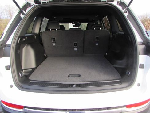 New 2025 Jeep Grand Cherokee Laredo image 26