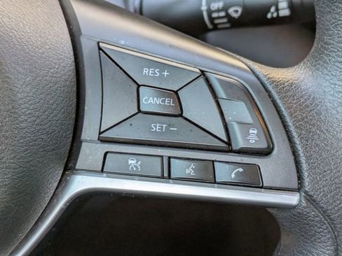 Used 2025 Nissan Sentra SR w/ Midnight Edition image 19