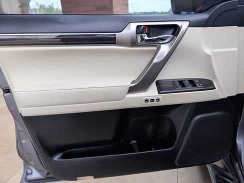 Used 2021 Lexus GX 460 Premium w/ Premium Package AWD/4WD image 13