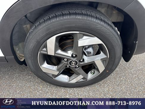Certified 2023 Hyundai Venue Limited FWD image 19