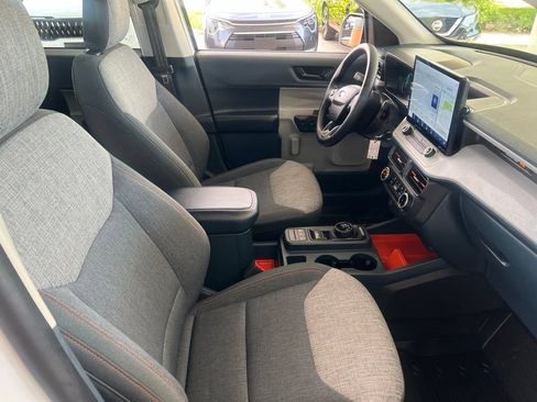 Used 2024 Ford Maverick XLT FWD image 18