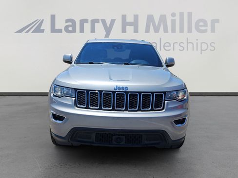 Used 2021 Jeep Grand Cherokee Laredo X AWD/4WD image 8