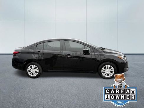 Used 2025 Nissan Versa S image 2