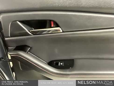 Certified 2022 MAZDA CX-30 AWD 2.5 S w/ Preferred Package image 18