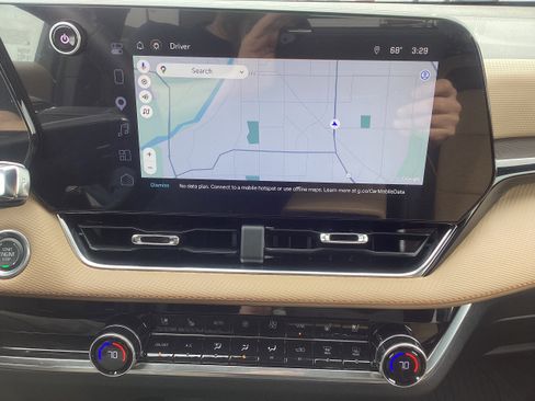 Used 2026 Chevrolet Equinox ACTIV w/ Convenience Package III image 19