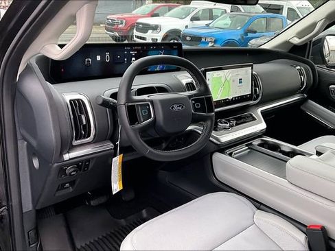 New 2026 Ford Expedition Max Platinum w/ Platinum Ultimate Package AWD/4WD image 6