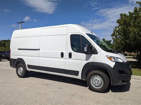 New 2026 RAM ProMaster 2500 w/ Convenience Group image 2