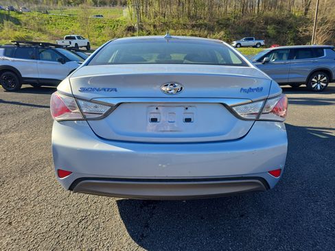 Used 2013 Hyundai Sonata Hybrid FWD image 5