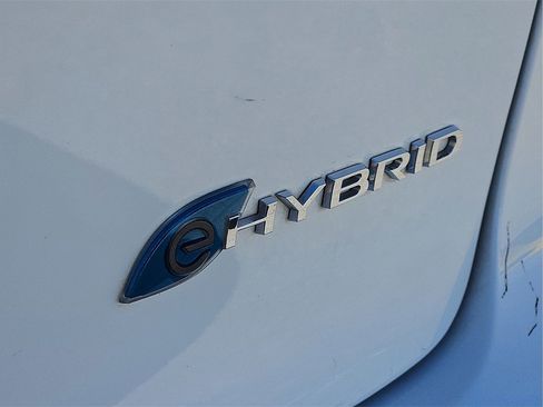 Used 2022 Chrysler Pacifica Limited image 12