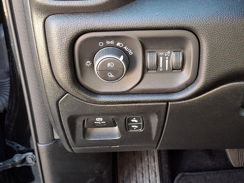 Used 2026 RAM 1500 Big Horn AWD/4WD image 24