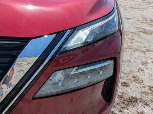 Used 2023 Nissan Rogue SV FWD image 10