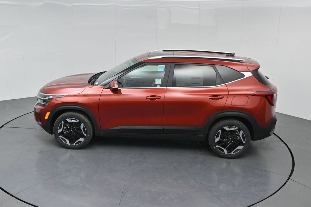 New 2026 Kia Seltos SX w/ SX Sunroof Package AWD/4WD image 14