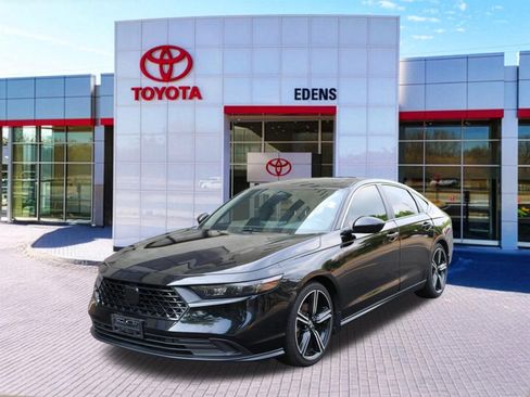 Used 2024 Honda Accord Sport image 10