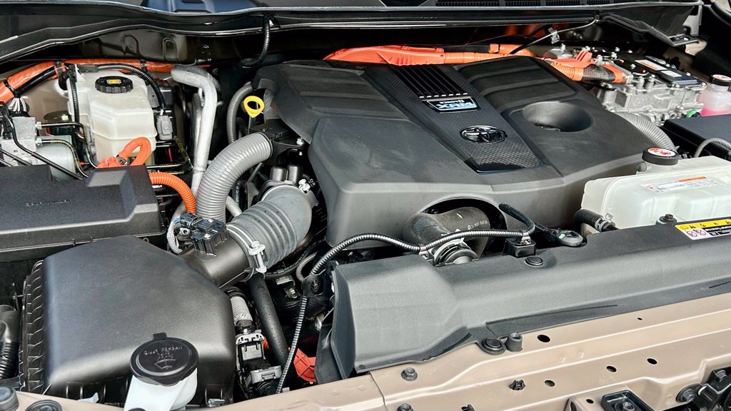 Certified 2025 Toyota Sequoia TRD Pro AWD/4WD image 28