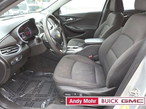 Used 2018 Chevrolet Malibu LT image 24