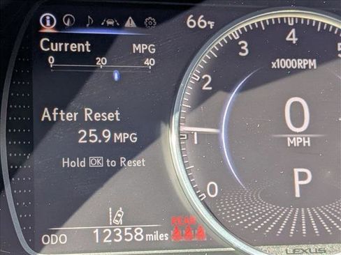 Certified 2022 Lexus ES 350 w/ Premium Package image 5