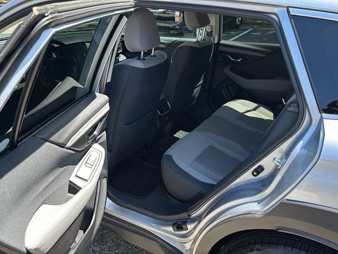 Used 2023 Subaru Outback Premium image 17
