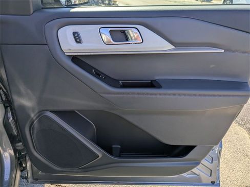 New 2026 Ford Explorer Active w/ Active Comfort Package image 36