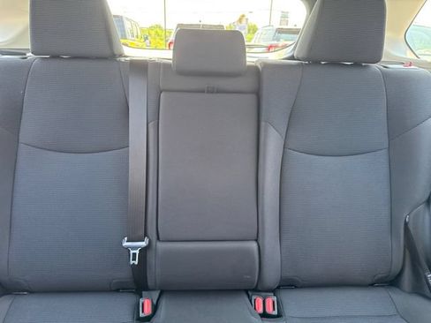 Used 2025 Toyota RAV4 LE AWD/4WD image 22