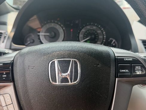 Used 2016 Honda Odyssey SE image 11