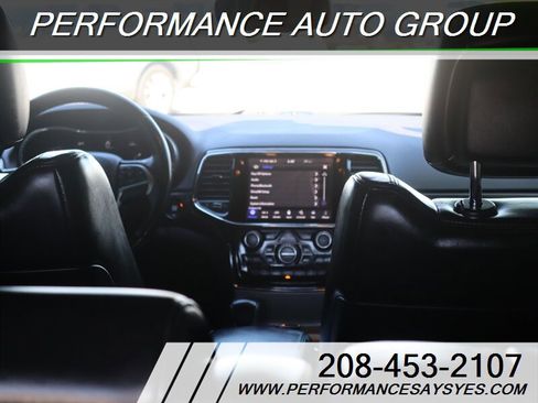 Used 2019 Jeep Grand Cherokee Altitude image 9