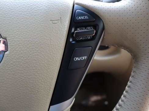 Used 2012 Nissan Murano SV AWD/4WD image 31