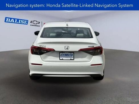 Used 2024 Honda Civic Touring image 9