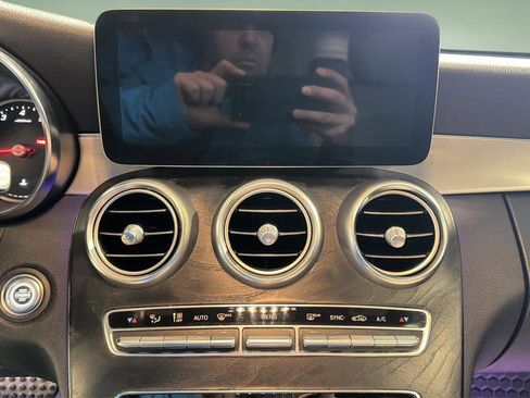 Used 2020 Mercedes-Benz C 300 4MATIC Sedan image 24