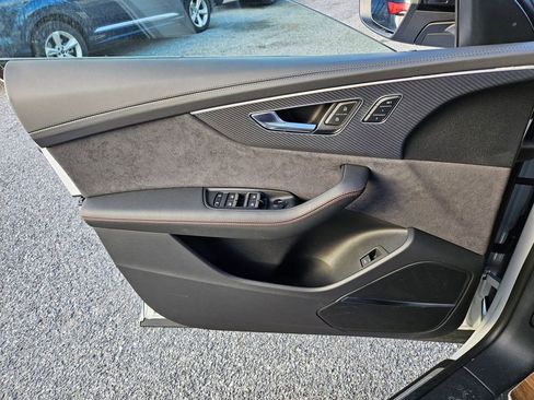 New 2026 Audi SQ8 Prestige image 7