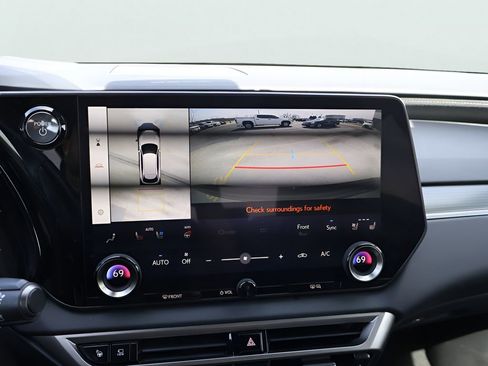 Used 2024 Lexus RX 500h F Sport w/ Convenience Package image 23