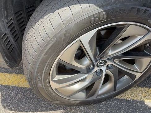 Used 2019 Lexus RX 450hL Luxury image 6