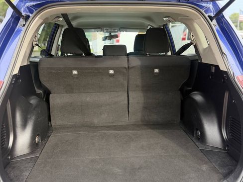 Used 2015 Toyota RAV4 LE FWD image 8