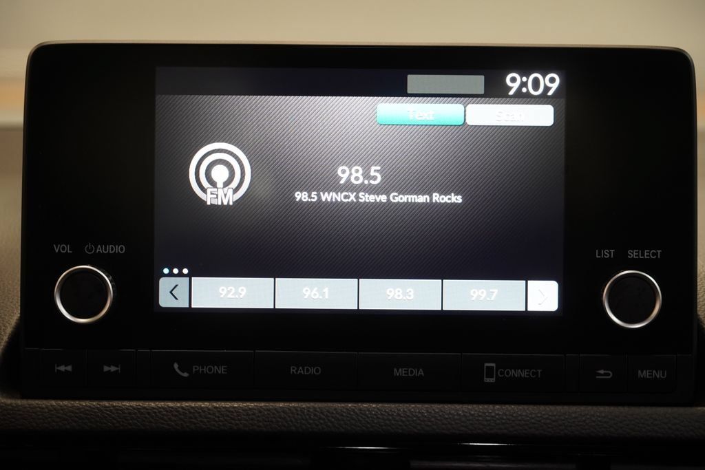Used 2023 Honda Civic Sport image 19