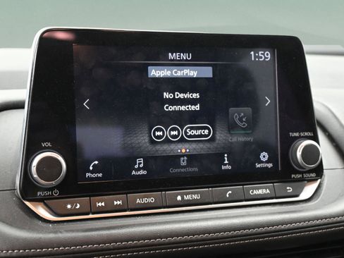 Used 2025 Nissan Rogue SV FWD image 28