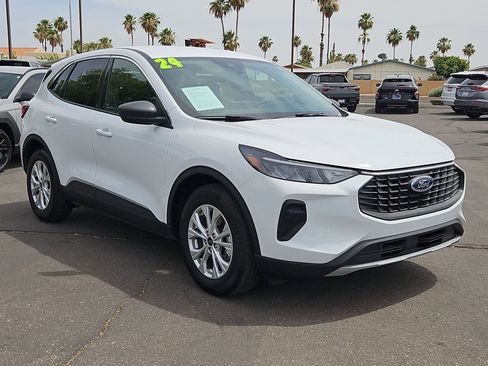 Used 2024 Ford Escape Active FWD image 3