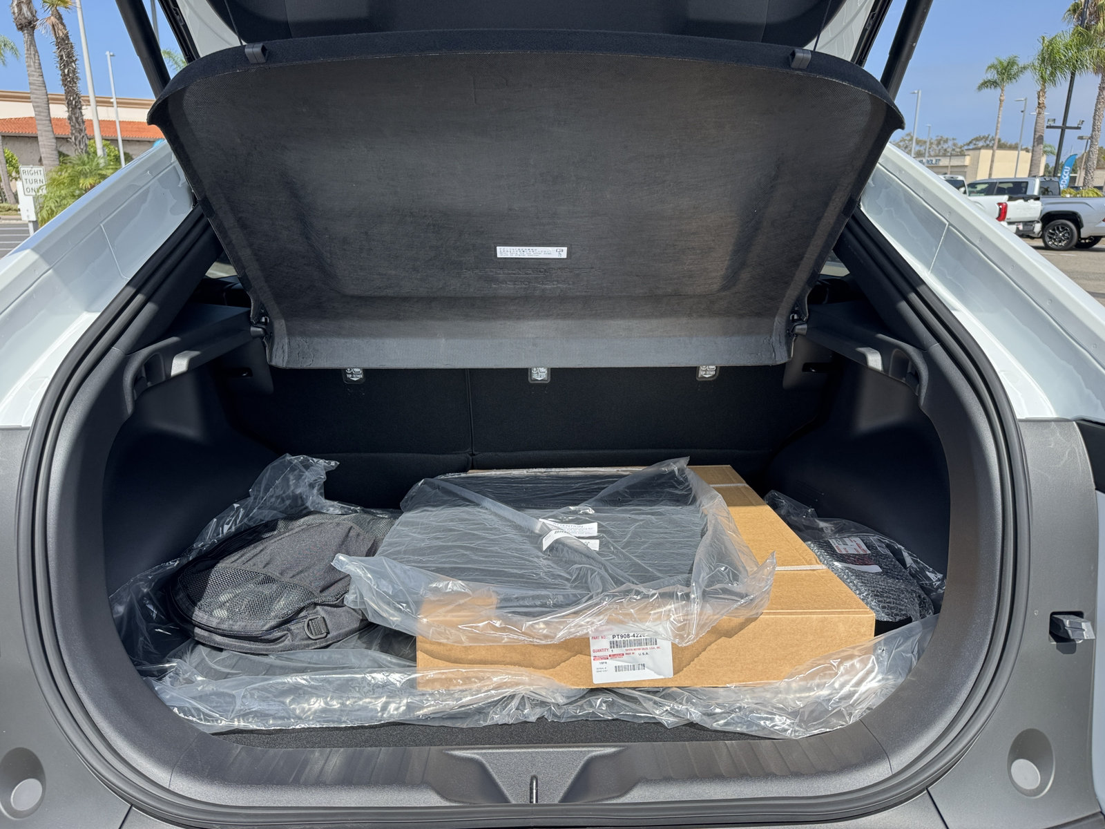 New 2026 Toyota C-HR AWD/4WD image 9
