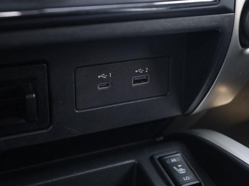 Used 2021 Nissan Titan SV w/ SV Convenience Package AWD/4WD image 18