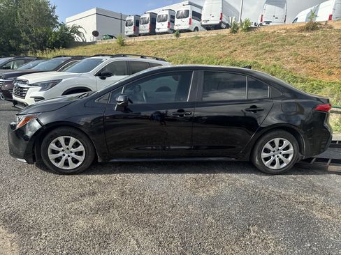 Used 2024 Toyota Corolla LE FWD image 6