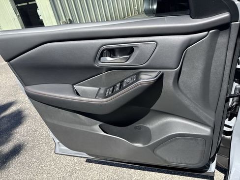 New 2026 Nissan Rogue SV AWD/4WD image 25