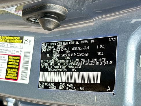 Used 2021 Toyota Highlander Limited image 35