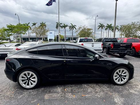 Used 2022 Tesla Model 3 Long Range AWD/4WD image 10